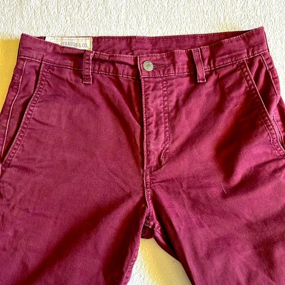Levi Strauss & Co. maroon jeans  W29 x L30 as shown on tag - Picture 3 of 6